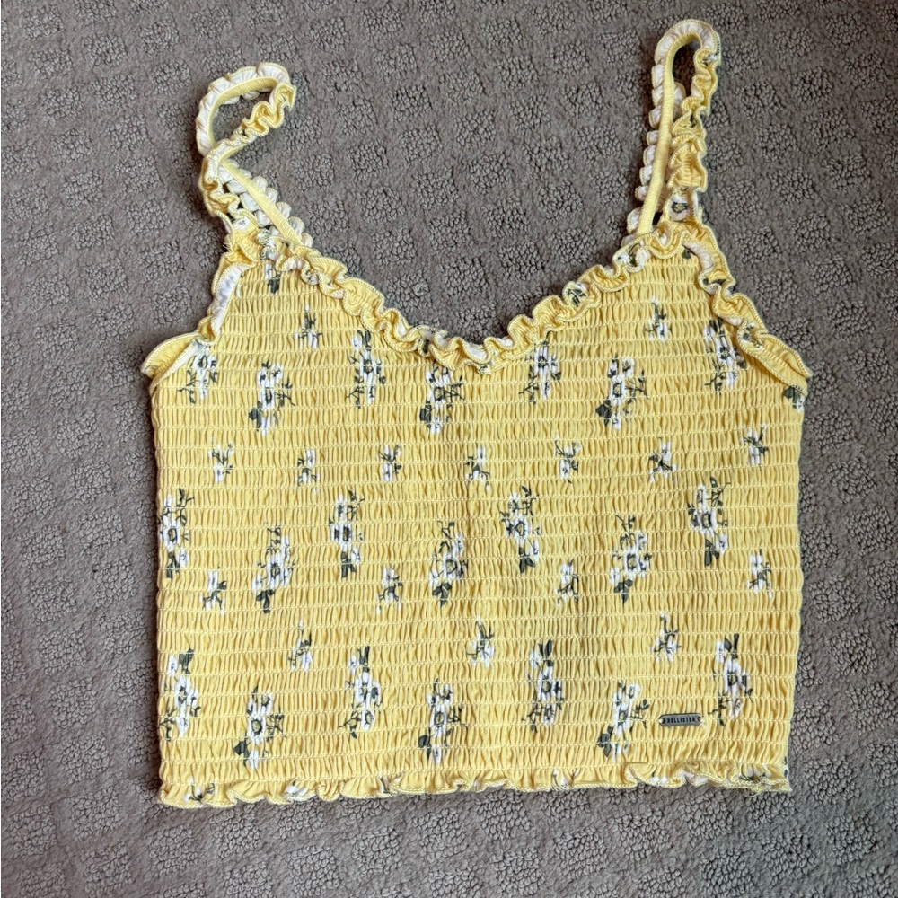 NWT Hollister Yellow Floral Smocked Cropped Tank, Size Small